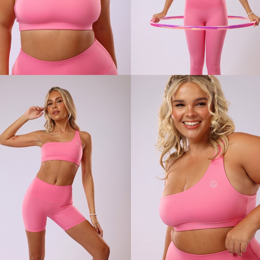 Moana Smile Club Wutever One Shoulder Sports Bra